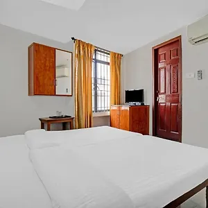 Collection O Aramam Executive Kochi