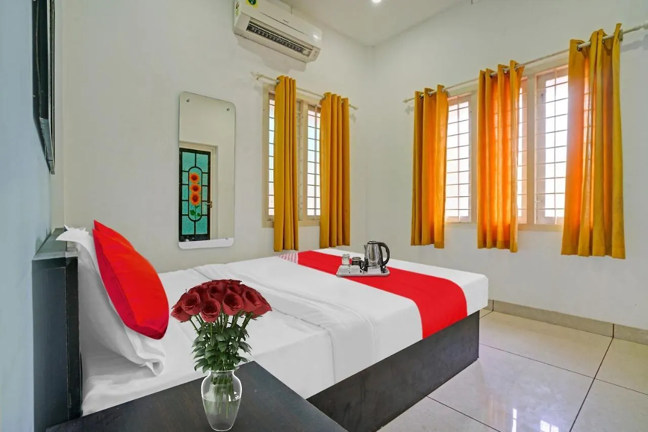 Oyo Thykoodam Sleep Inn Kochi