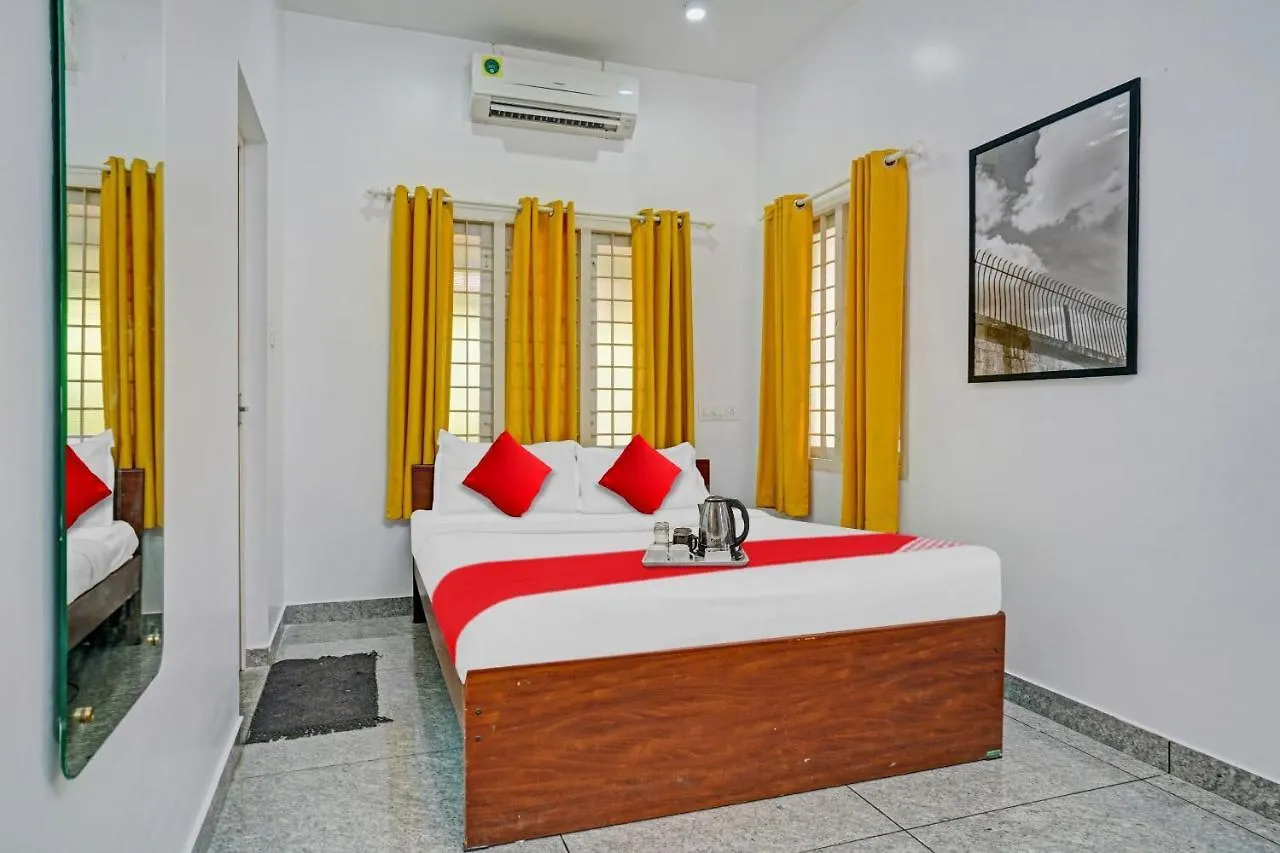 Oyo Thykoodam Sleep Inn Kochi