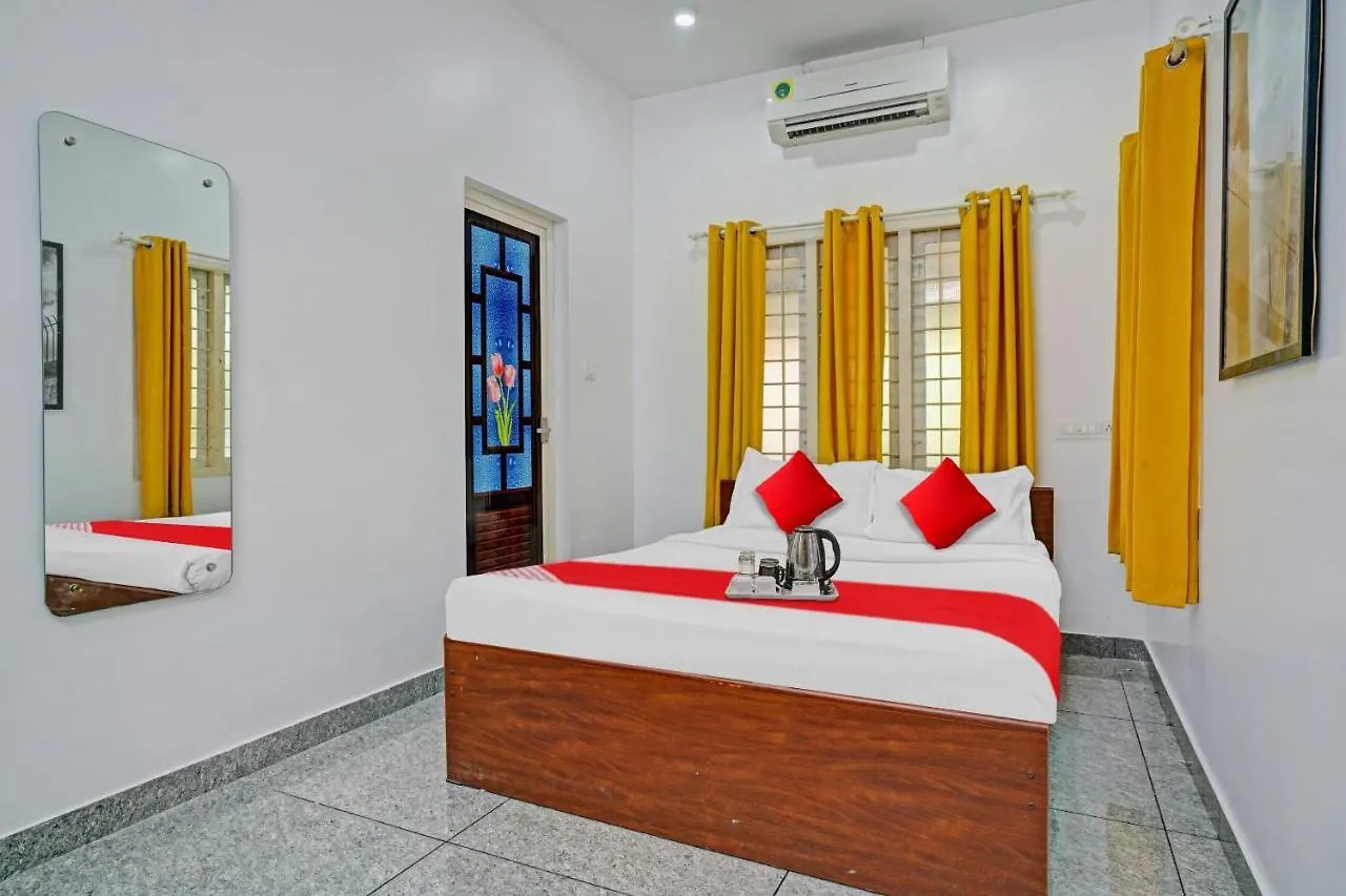 Hotel Oyo Thykoodam Sleep Inn Kochi