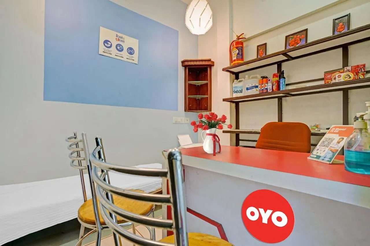 *** Hotel Oyo Thykoodam Sleep Inn Kochi India
